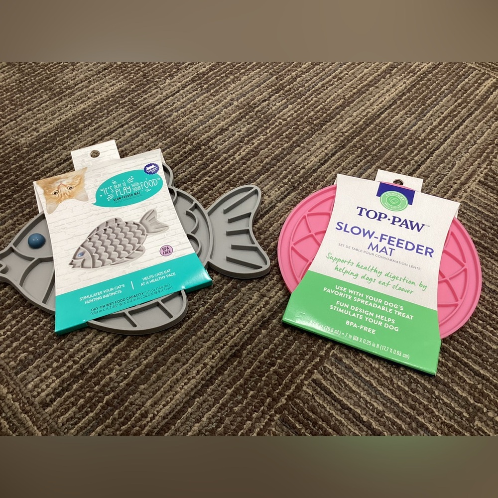 NEW Dog/cat slow feeder mat Set of 2